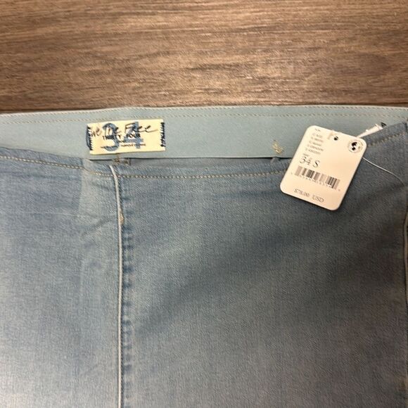 We The Free Penny Pull-On Low-Rise Flare Jeans Stretch Denim 34 - Picture 5 of 6